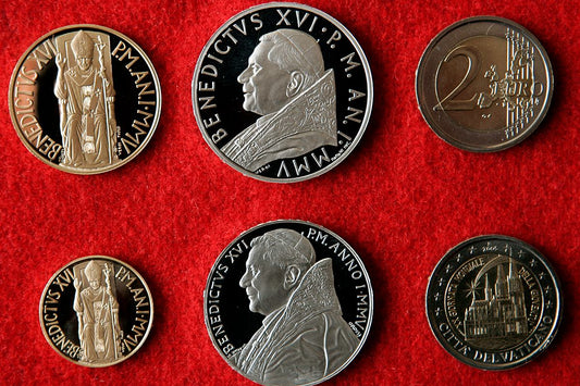 Monety jako okno na mitologię i wierzenia